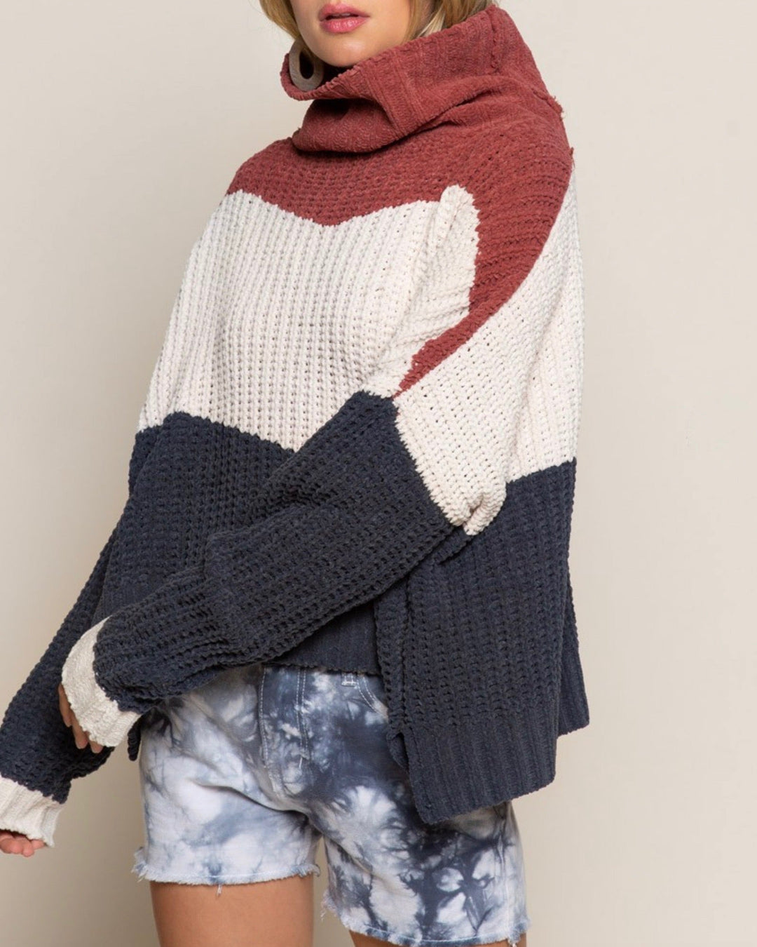 Color Block Rib Textured Turtle Neck Sweater In Ginger Rose Multi