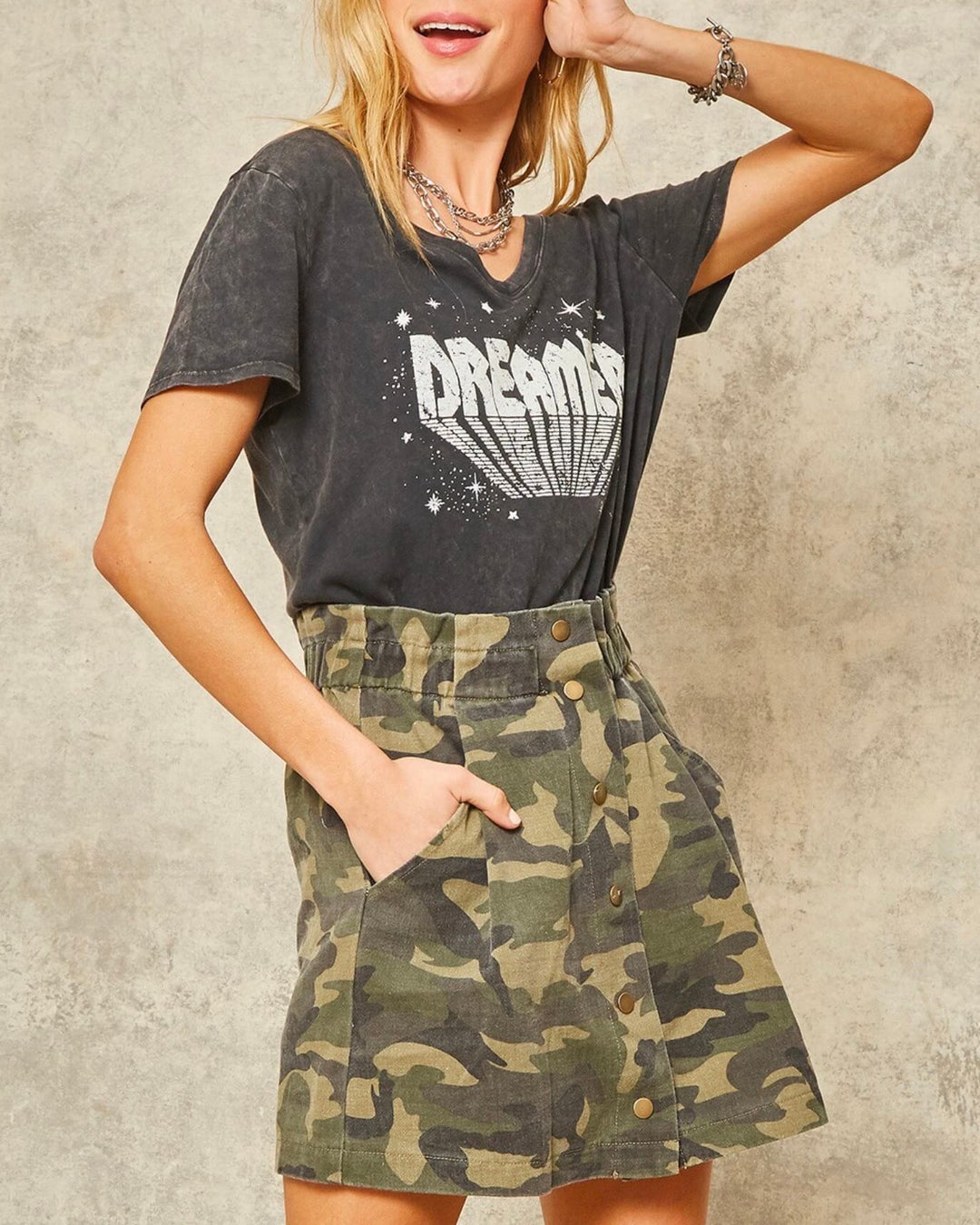 Dreamer Washed Vintage Graphic Tee in Charcoal