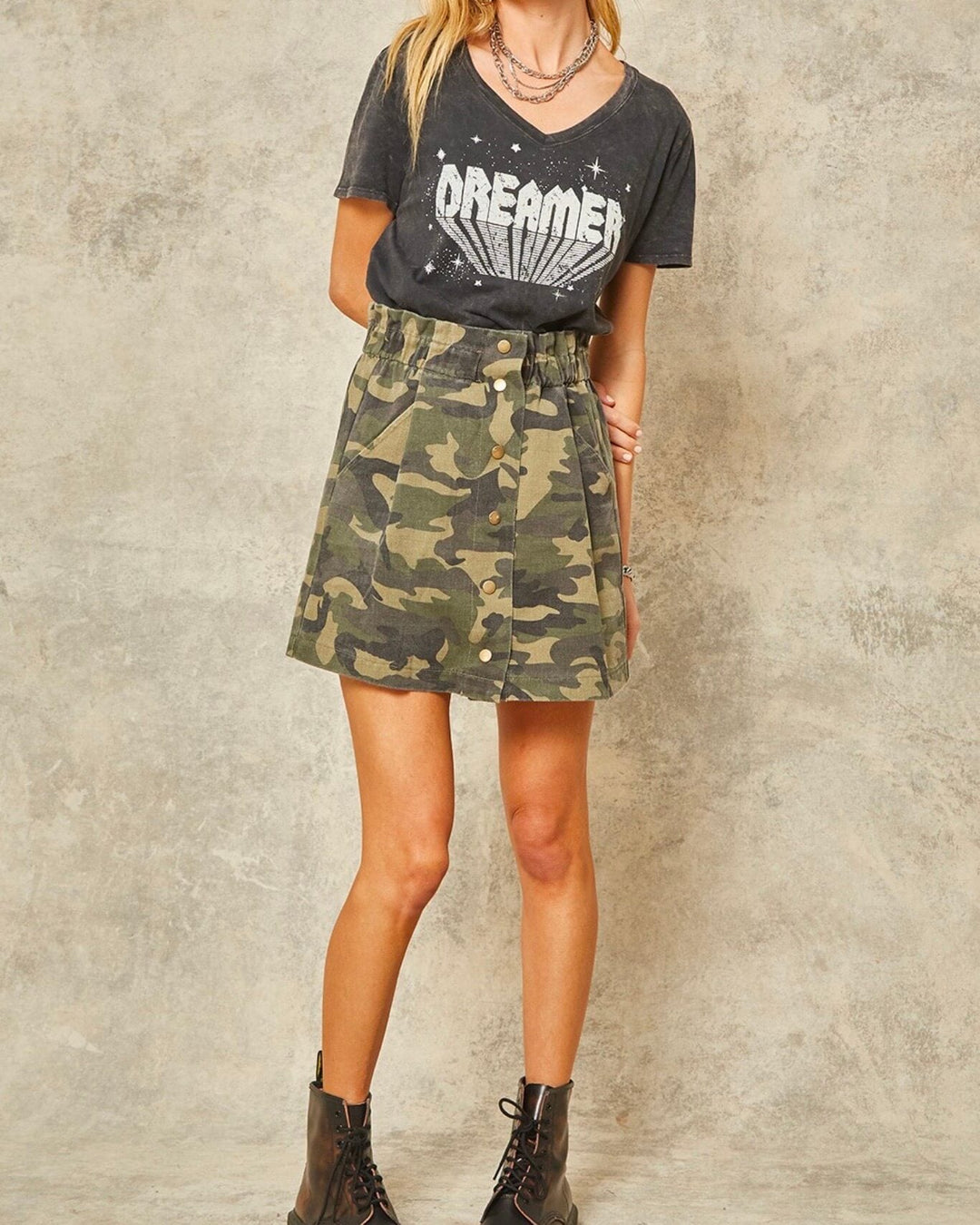 Dreamer Washed Vintage Graphic Tee in Charcoal