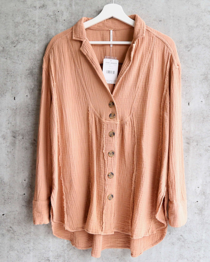 Free People - All About The Feels Linen Button Down Top - Peach