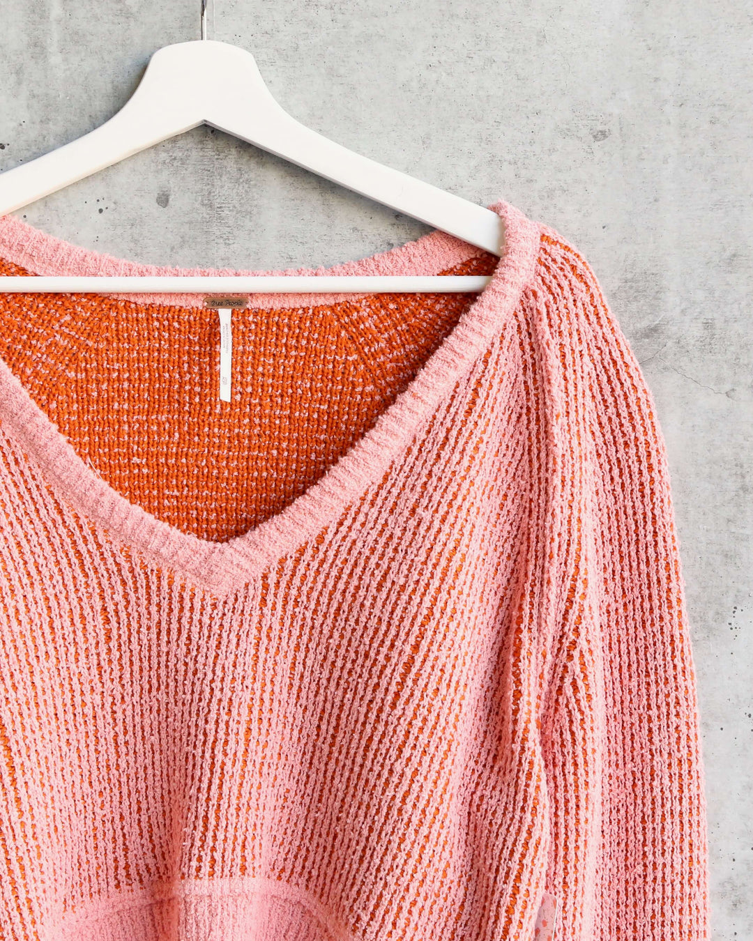 Free People - High Low V Textured Slouchy Sweater - Hot Tropics