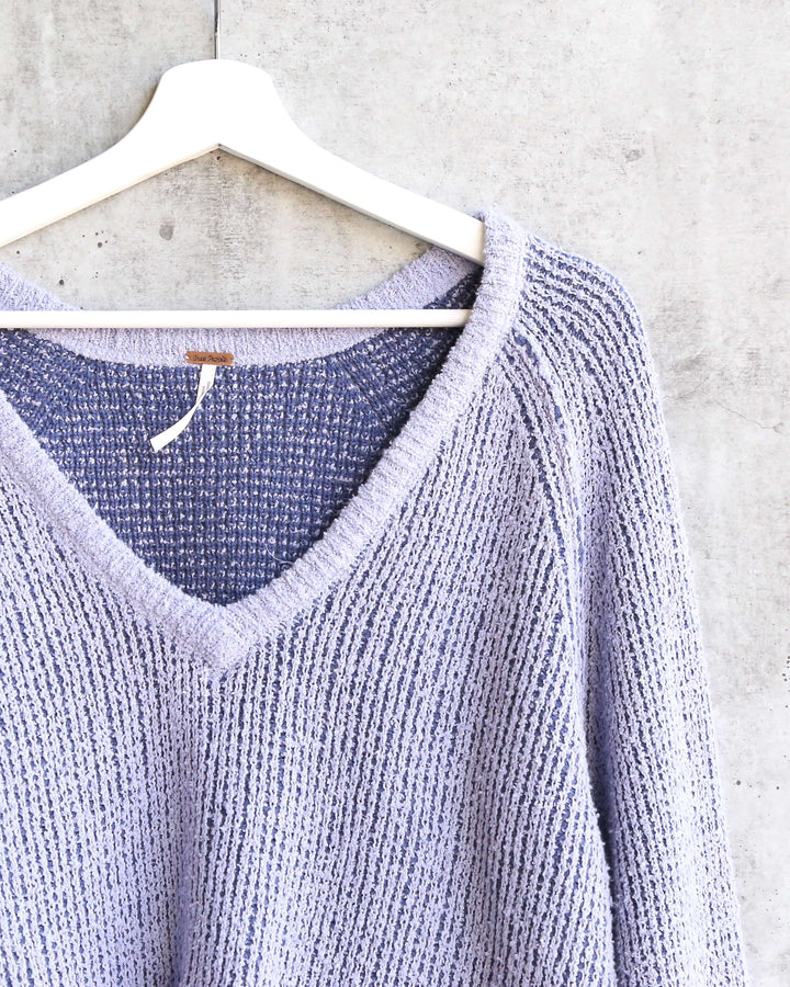 Free People - High Low V Textured Slouchy Sweater - Purple Moon