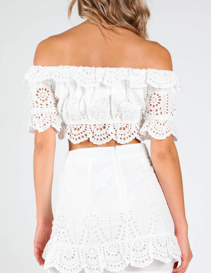 Honey Punch - Eyelet Off-The-Shoulder Crop Top in White