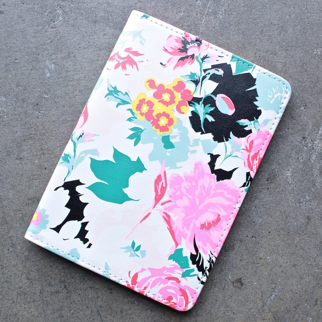 ban.do the getaway florabunda - passport holder - shophearts - 1