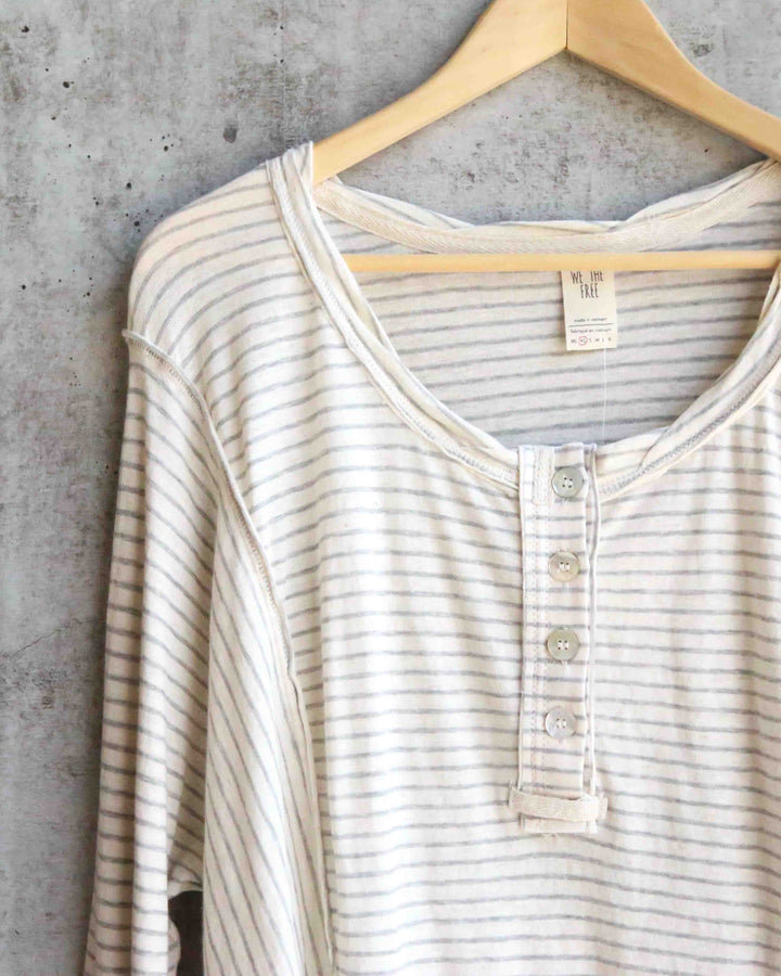 Free People - We The Free Hong Kong Henley Tee in Natural