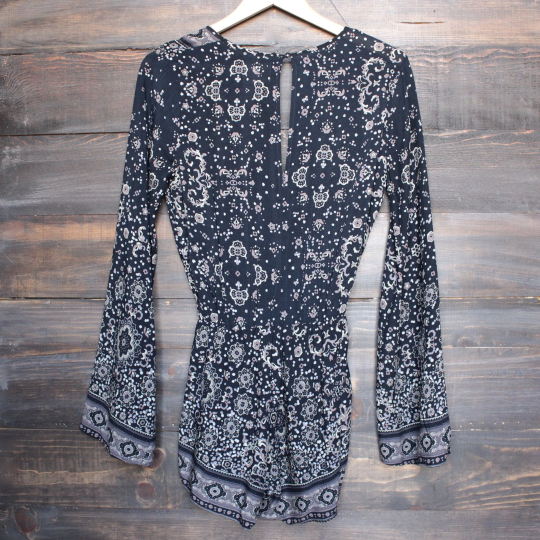 navy border print front surplice romper - shophearts - 5