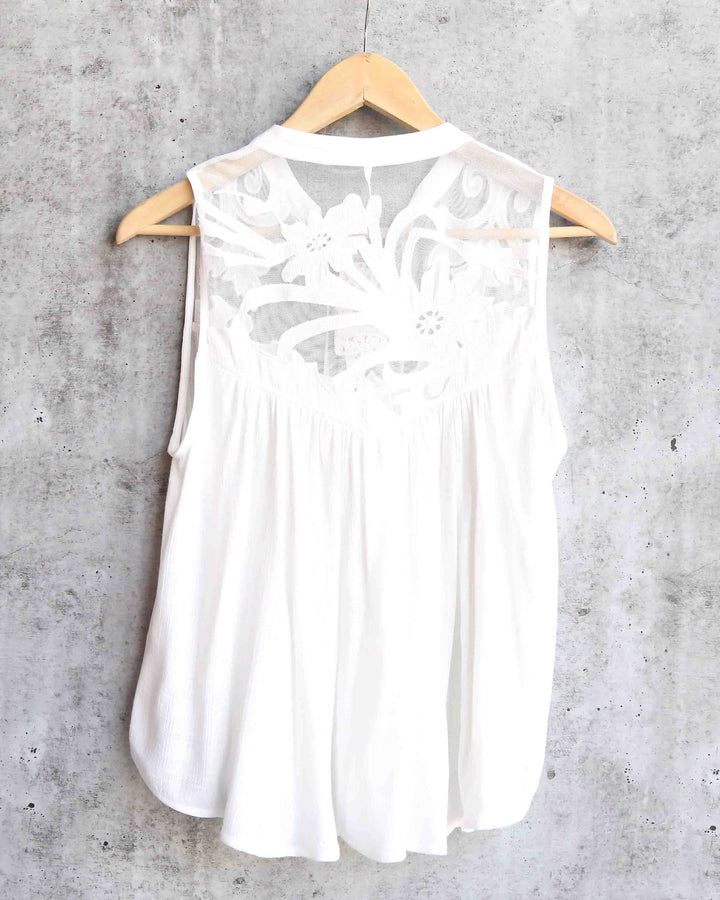 Free People - Western Romance Mesh Applique Top in Ivory