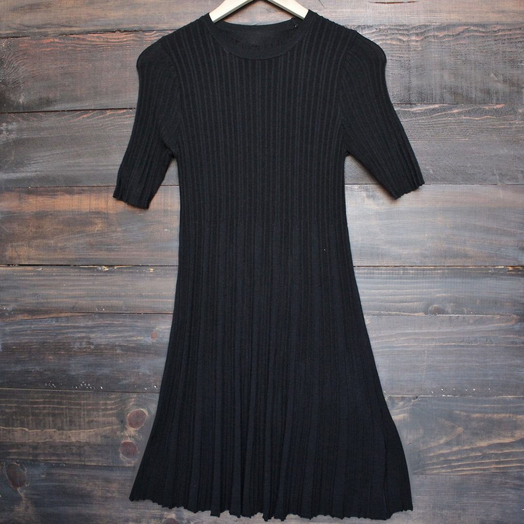 basic minimalist ribbed babydoll crew neck sweater dress - black - shophearts - 2