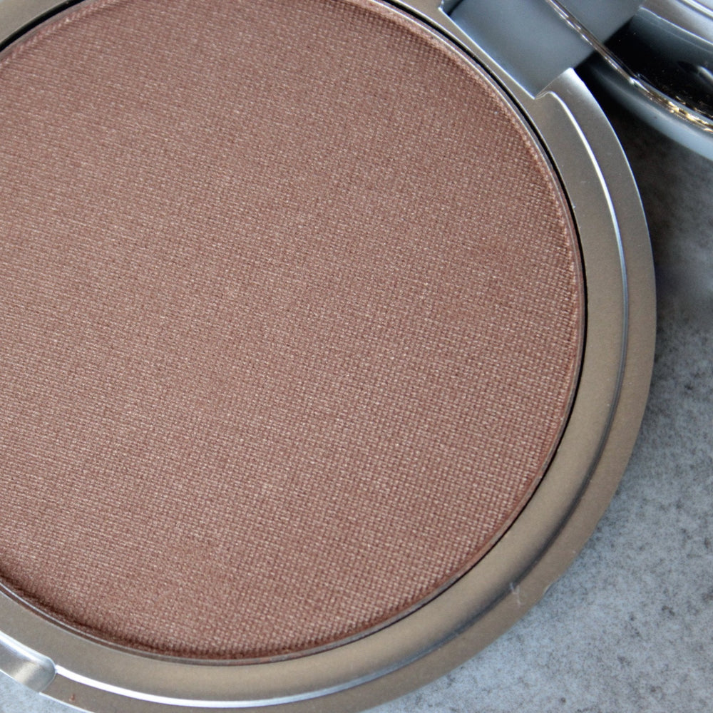 theBalm - Betty-Lou Manizer - shophearts - 2