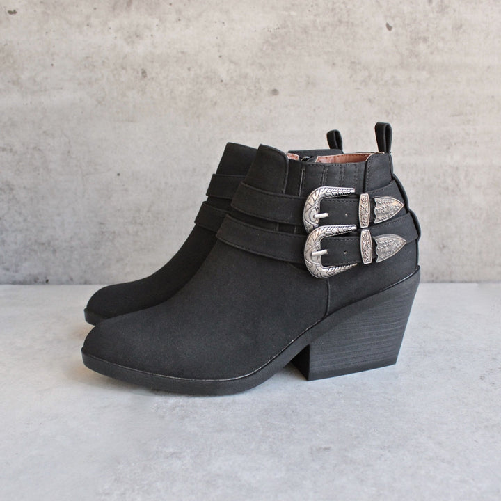 nubuck wedge bootie - black - shophearts - 2