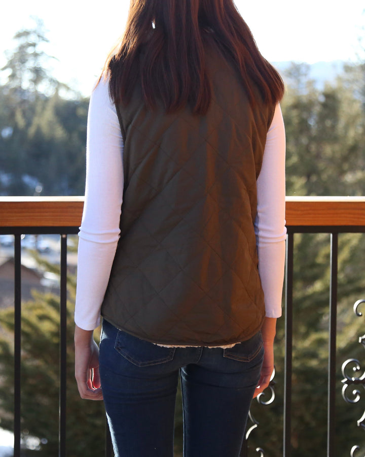 Reversible Quilted Sleeveless Padding Vest in More Colors