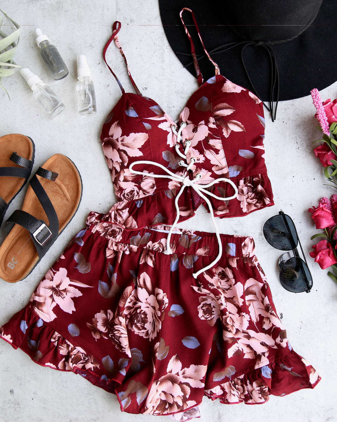 FINAL SALE - Reverse - Burgundy Floral Two Piece Set with Ruffle Hem