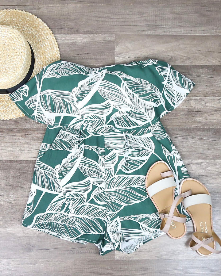 Leaf Print Strapless Romper in Green