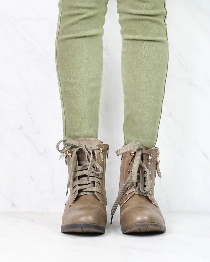 Low Cut Cutie Sweater Boots in New Khaki