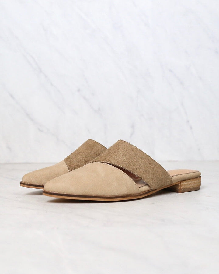 Epic | Two-Toned Pointed Business Mule