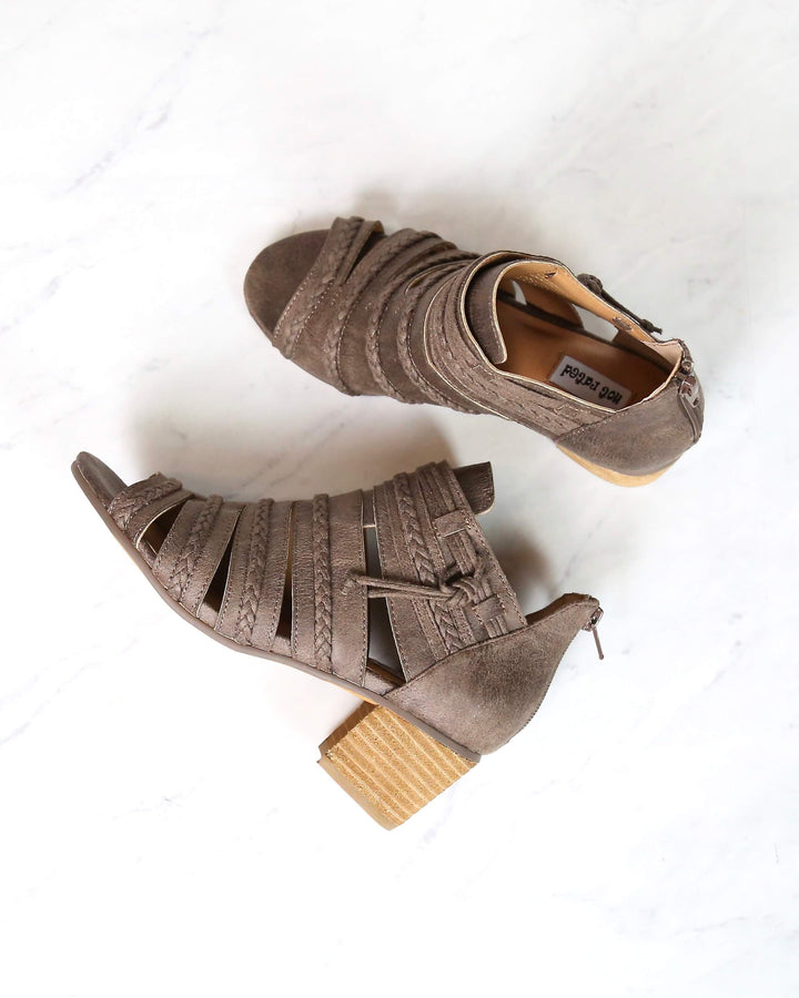 Not Rated - Cullie Open Toe Chunky Wooden Heel Sandal - Taupe