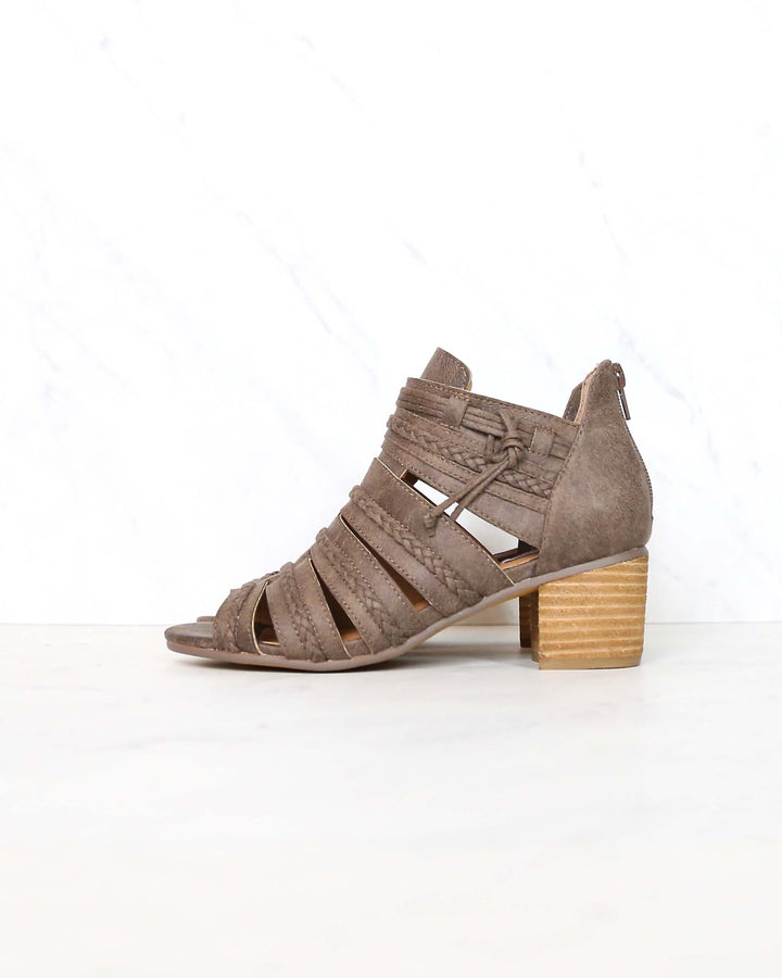 Not Rated - Cullie Open Toe Chunky Wooden Heel Sandal - Taupe