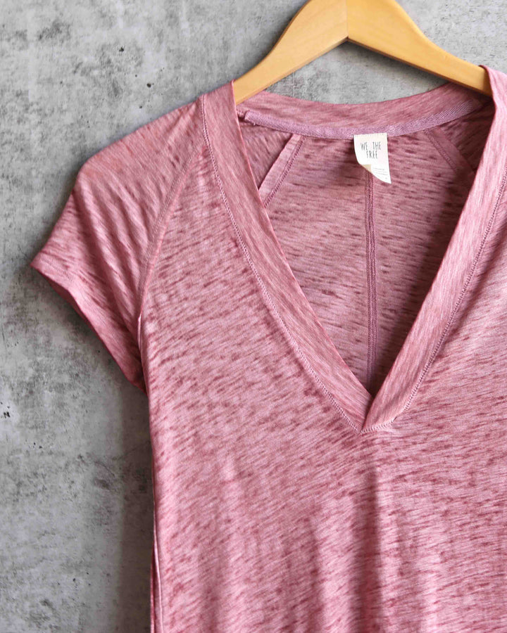 Free People - Clementine Tee in Berry