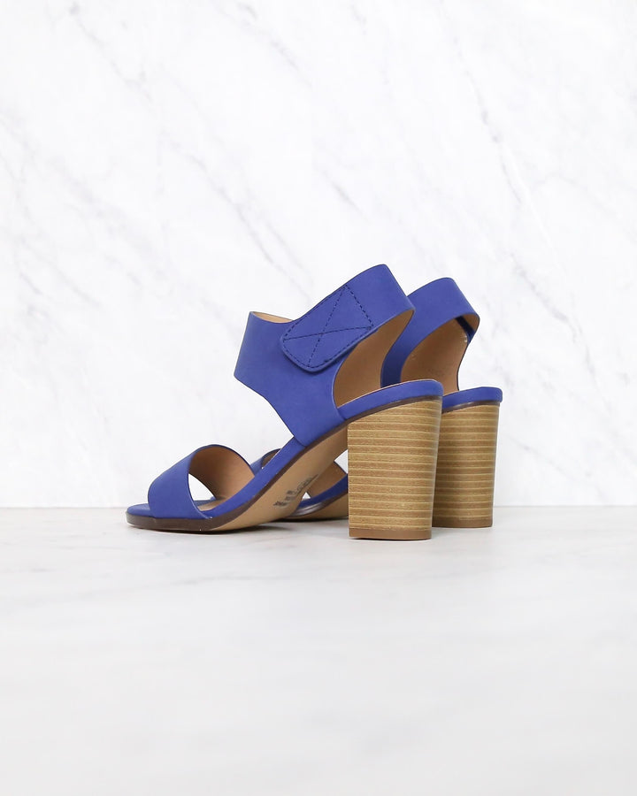 Open Toe Chunky Block Heel Ankle Strap Sandals in cobalt blue