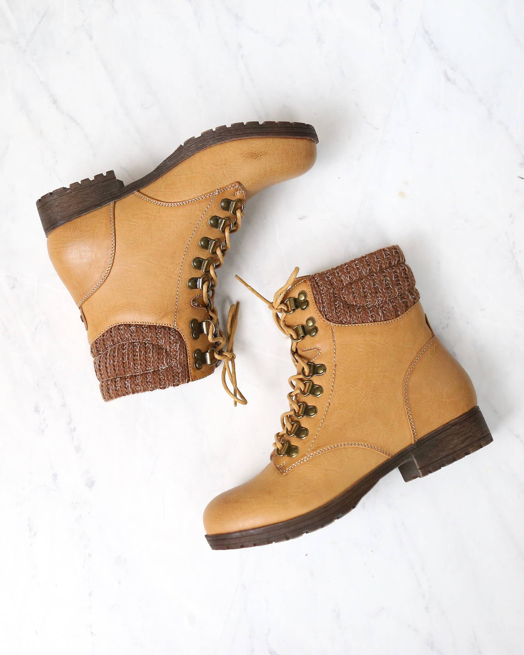 Final Sale - Sierra Falls Boots in Tan