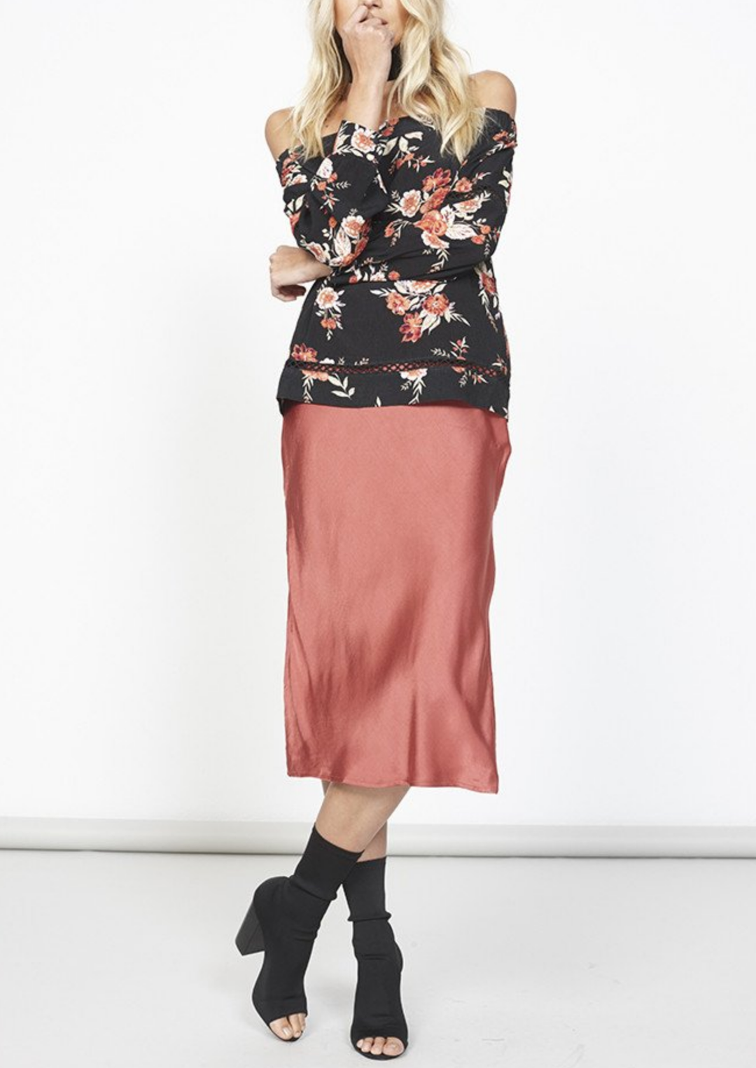 Final Sale - MINKPINK - Wallflower Off The Shoulder Top in Multi