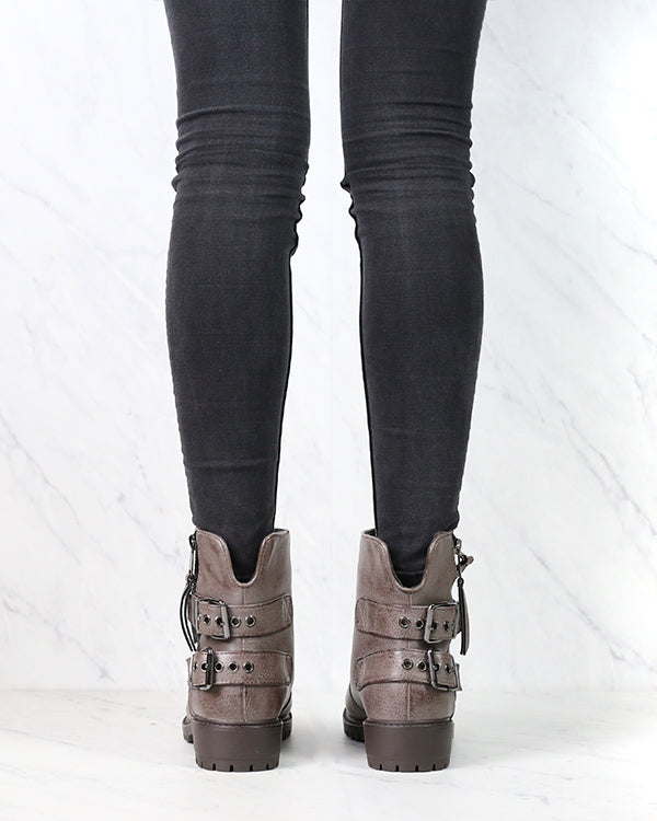 A Hunter's Game Biker Boots in Taupe