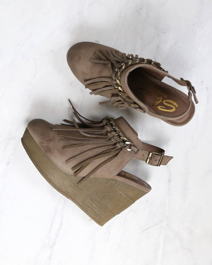 Sbicca - Allegretto Fringe Platform Wedges in Taupe