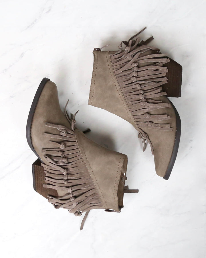 Sbicca - Byanca Women's Boots in Taupe