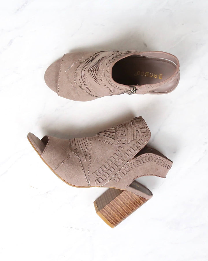 Topstitch Woven Peep Toe Boho Chic Stacked Chunky Heel Booties in Taupe