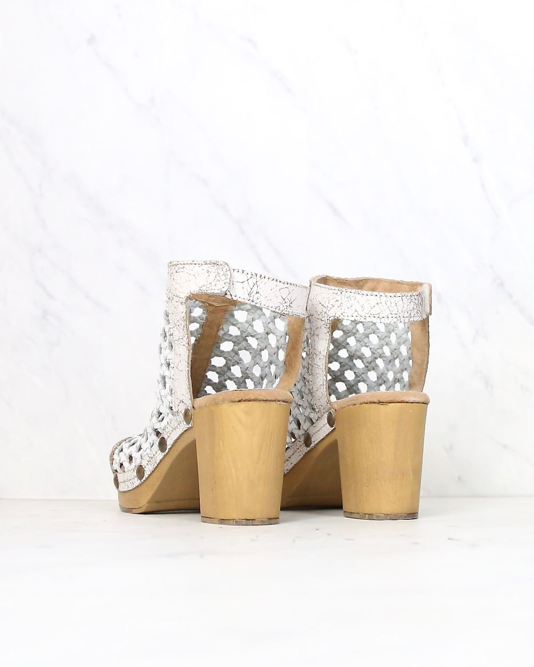 Sbicca - Epiphany Block Heel Clog in White