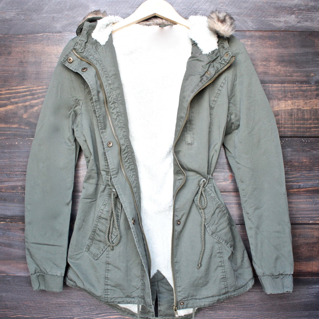 faux sherpa lined hooded utility parka jacket with removable faux fur hood trim (+ colors) - shophearts - 1