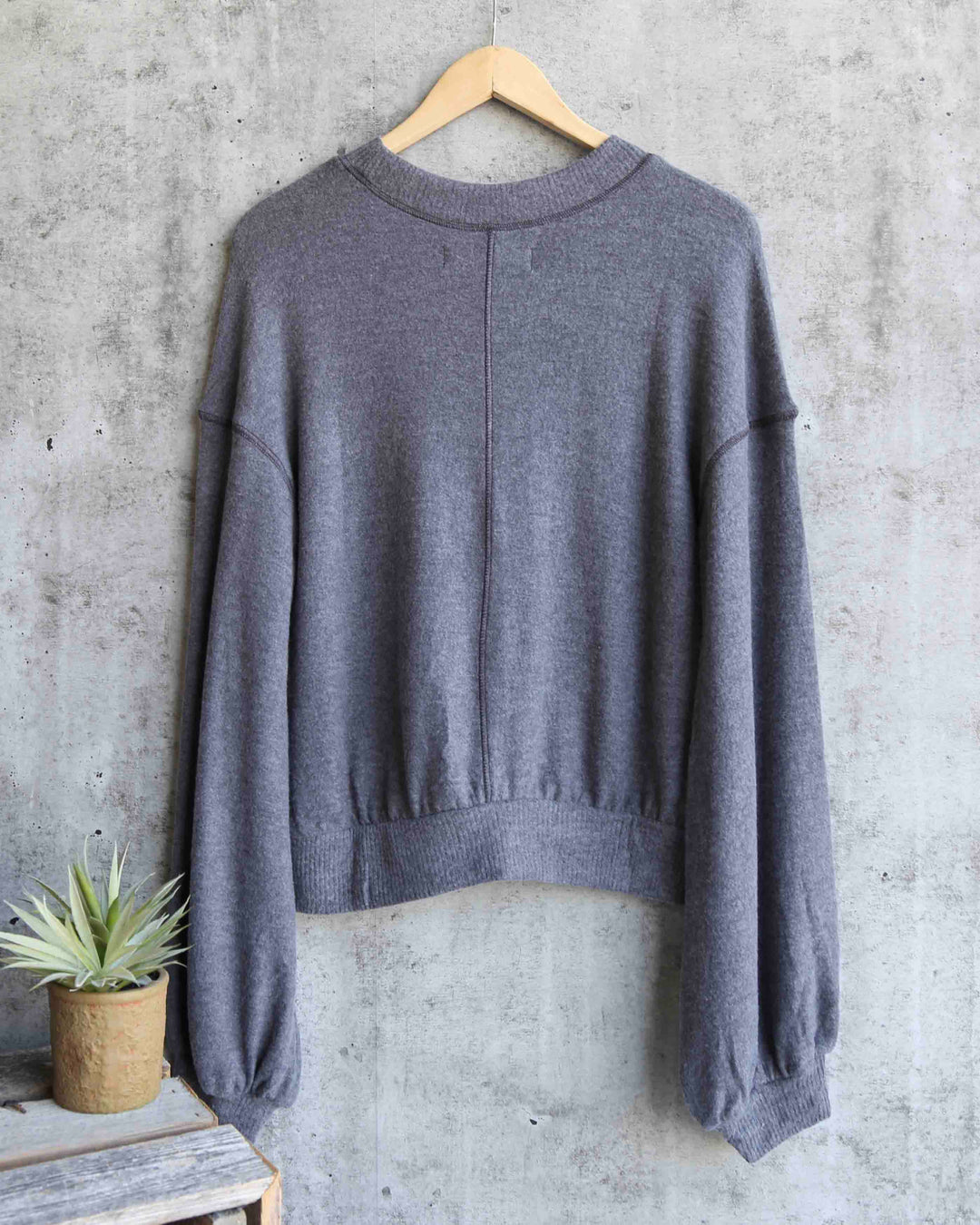 Free People - TGIF Pullover Sweater in Slate