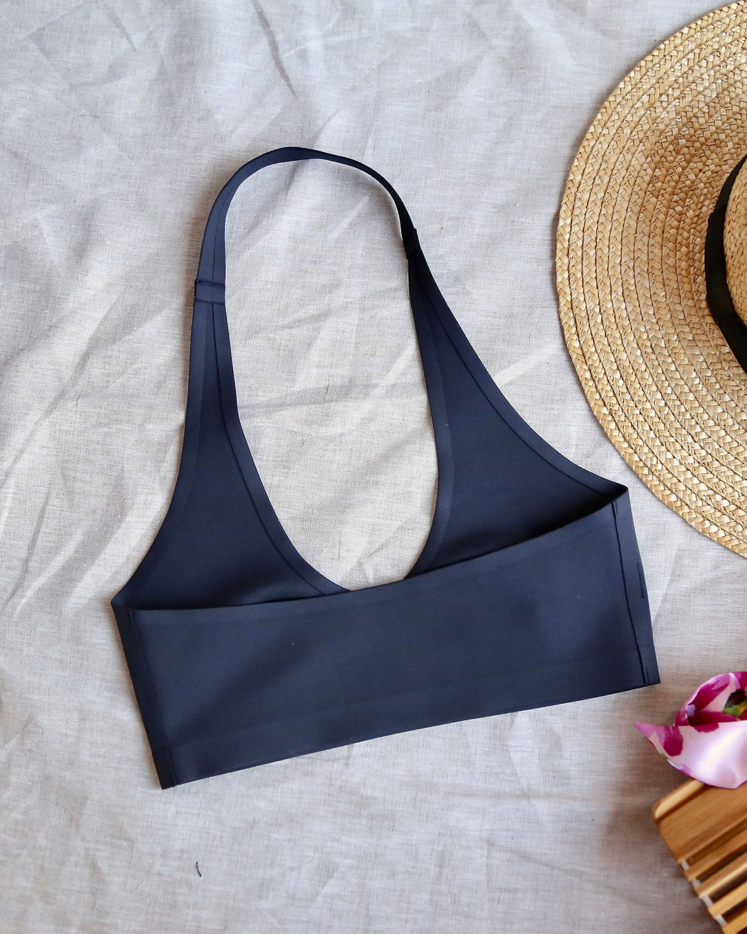 Free People - Amber Seamless Halter Bralette in Black