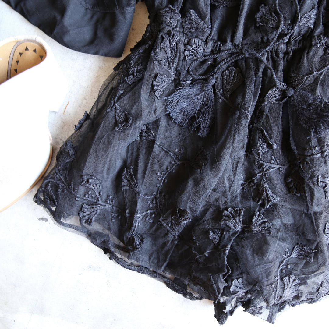 Reverse - Hideaway Strapless Romper in Black