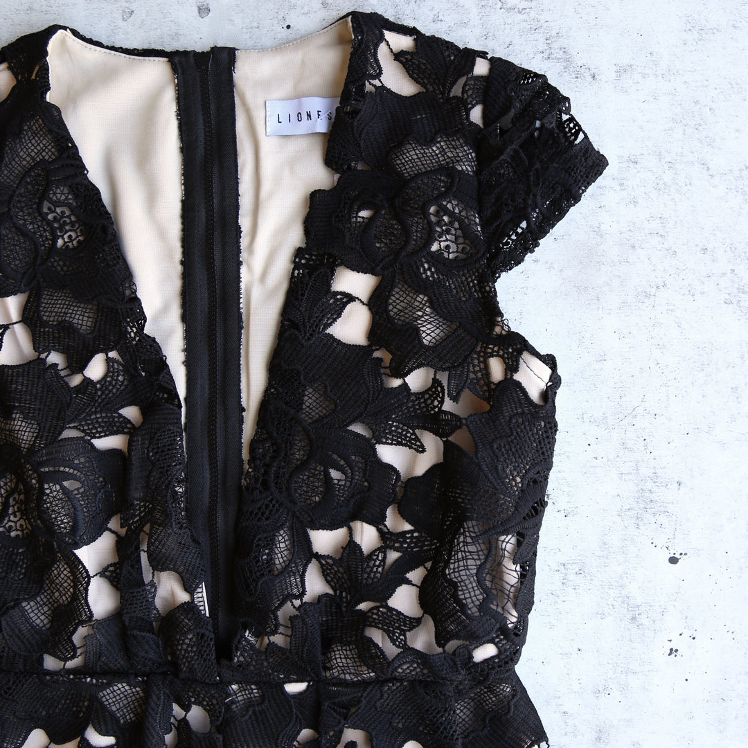 Lioness - Floral Applique Deep Plunge Tailored Romper in Black