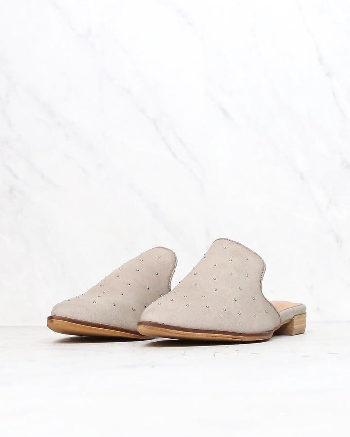 Mi iM - Gaze | Ball Studded Pointed Faux Leather Mule - More Colors