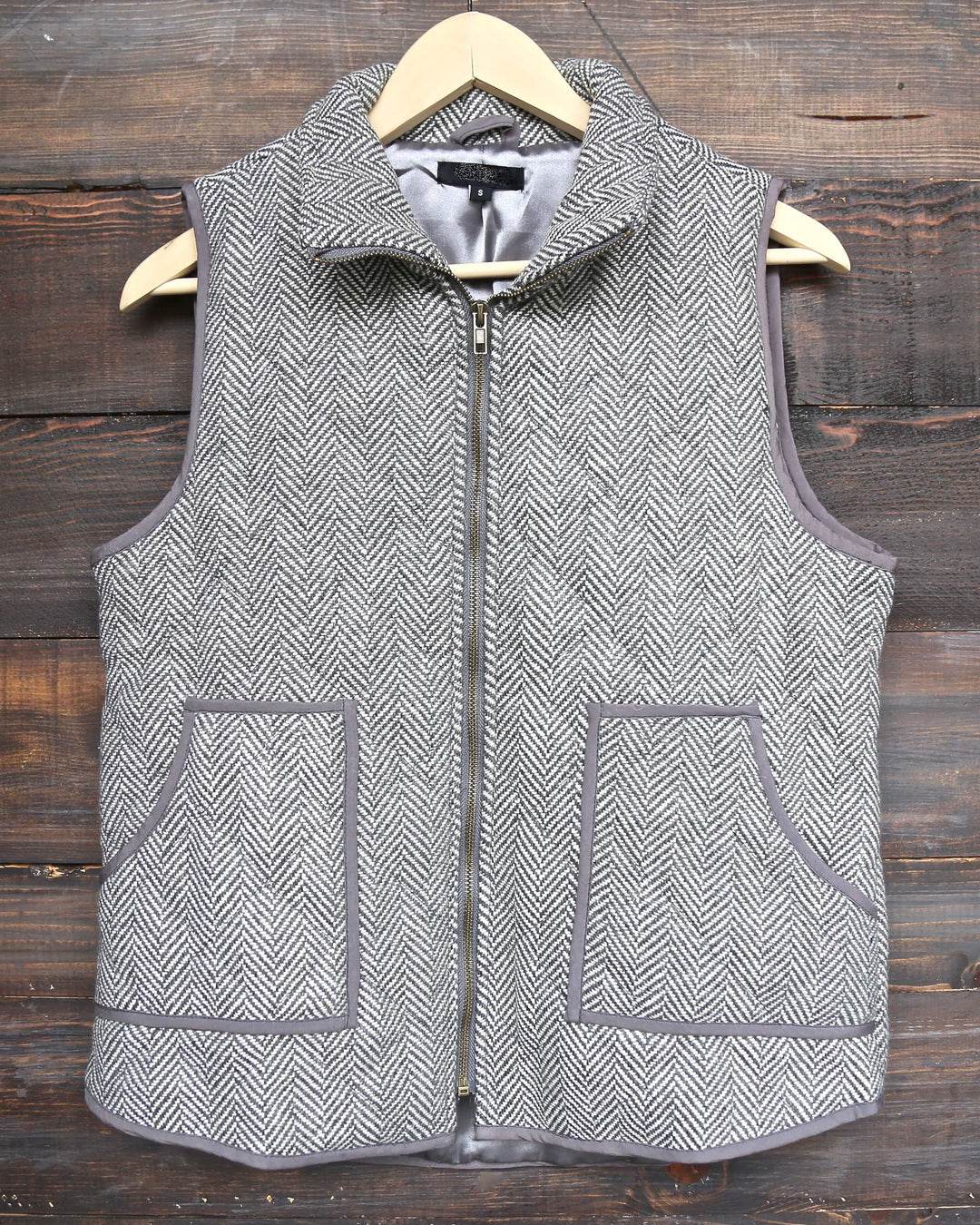 Herringbone Quilted Puffer Vest in Grey