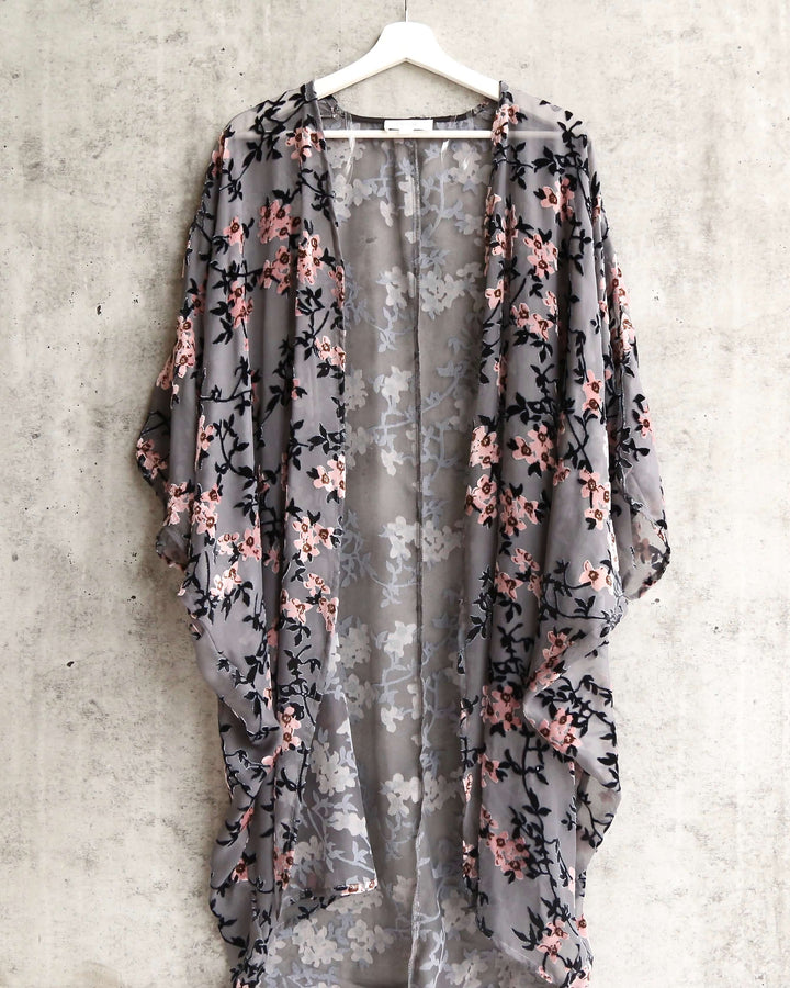Luxe Sheer Velvet Floral Print Kimono in Grey