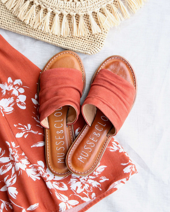 Musse & Cloud - Kennice Mule Flat Sandal in Suede Tej