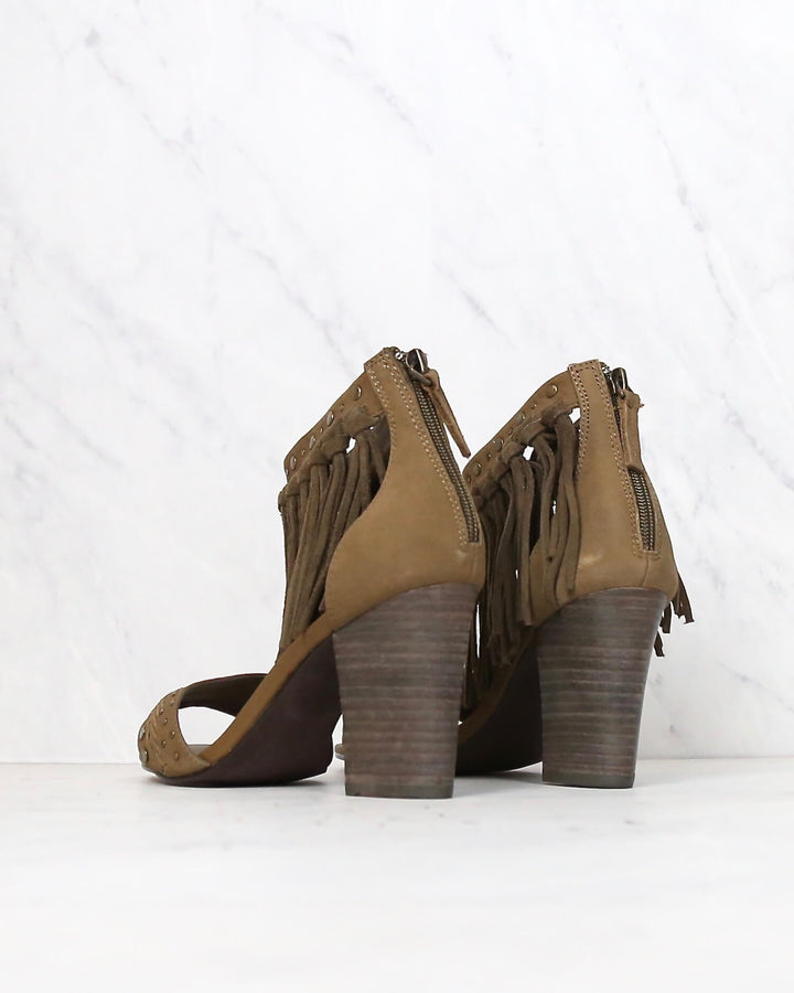 Sbicca - Palooza Fringe Heels in Khaki