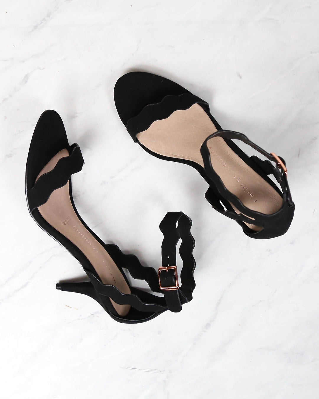 Chinese Laundry - Rubie Scalloped Sandal in More Colors