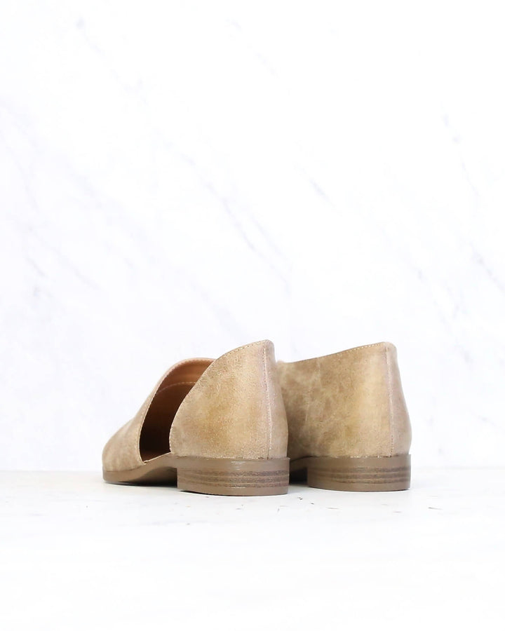 Gigi Vegan Pointed Toe Flats in Taupe