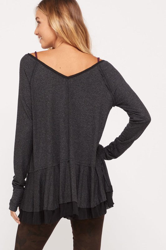 V-Neck Raglan Linen Ruffled Double Hem Top with Thumb Holes in Metallic Black