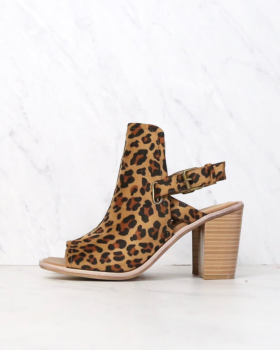 Very Volatile - Farah Women's Sandals in Tan/Leopard