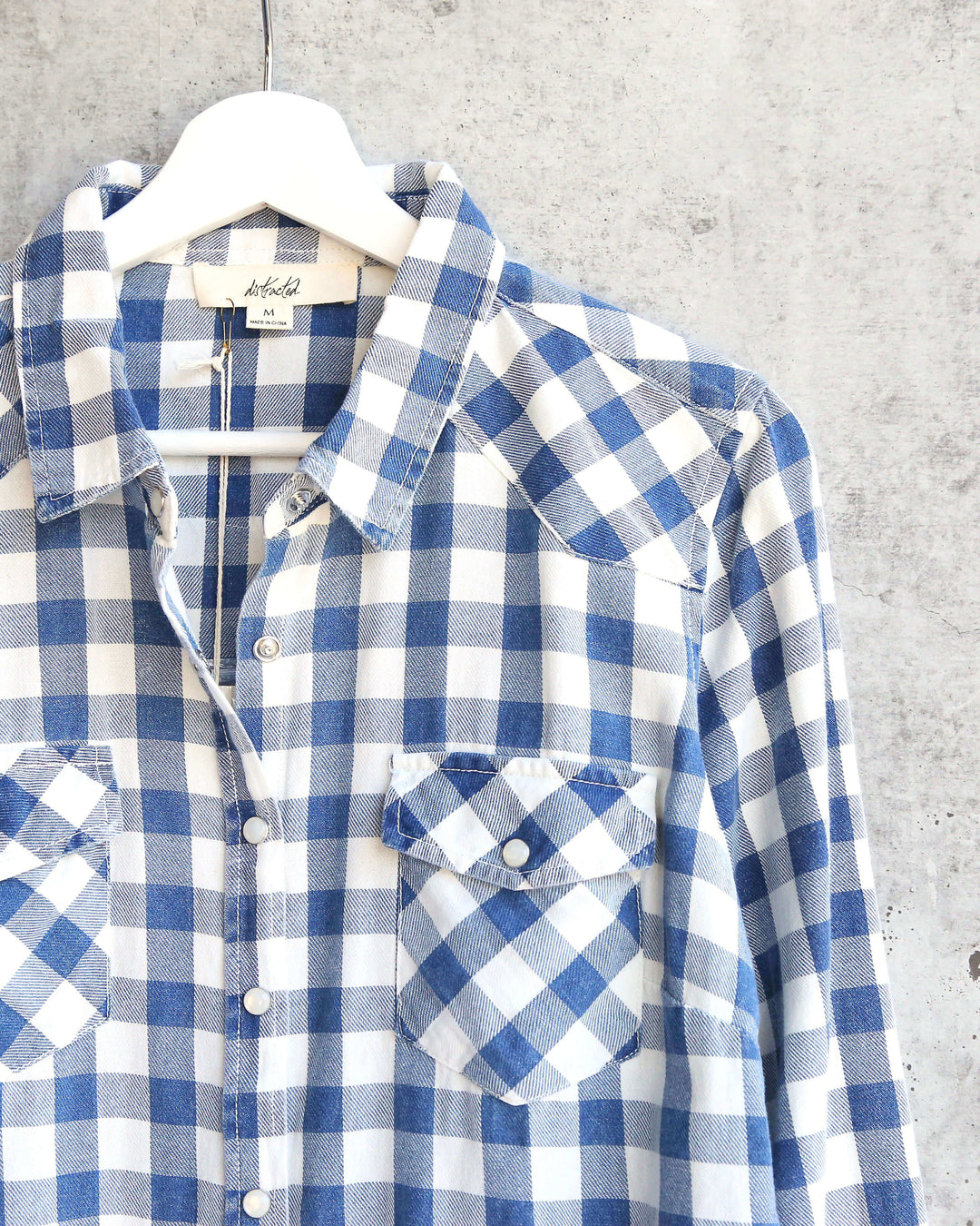 Vintage Affair Soft Button Up Plaid Flannel Long Sleeve Shirt in Indigo/Off White