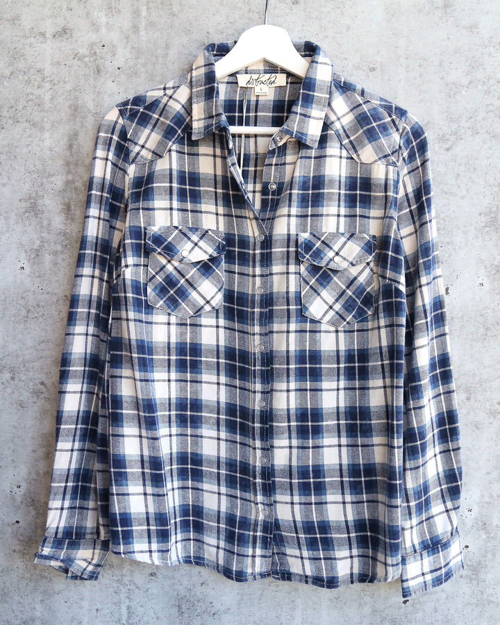 Vintage Affair Soft Button Up Plaid Flannel Long Sleeve Shirt in Navy Blue